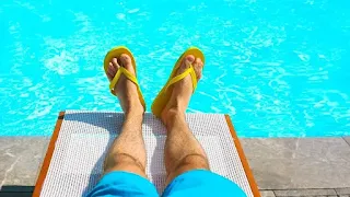 Una podóloga gallega, contundente con no usar chanclas en la piscina «Puede crecer, multiplicarse y contagiar...»