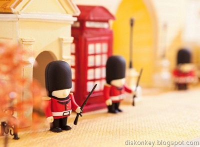 Queens Guard Soldier USB flash drive 