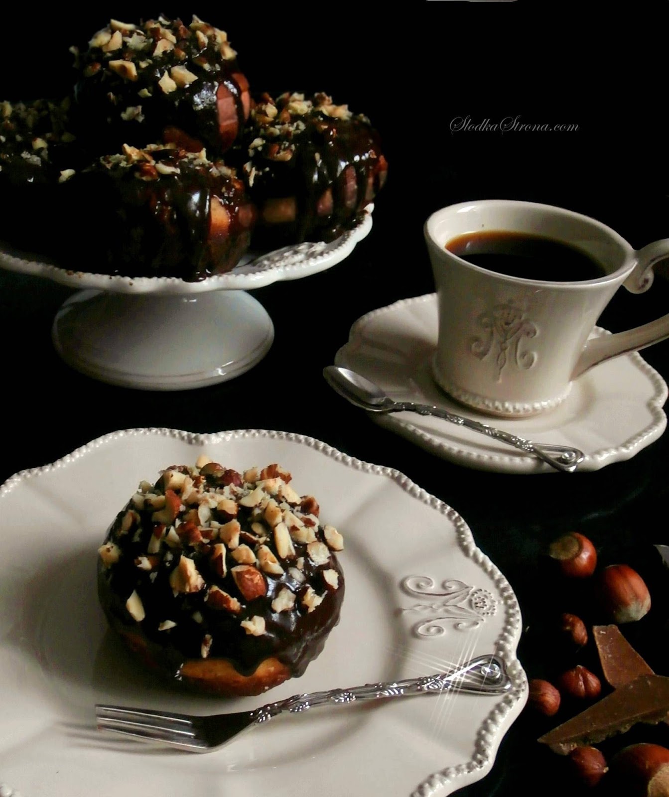 http://www.slodkastrona.com/2015/02/paczki-z-nutella-czekoladowa-polewa-i.html