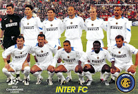 F. C. INTERNAZIONALE DE MILÁN - Milán, Italia - Temporada 2004-05 - Toldo, Cruz, Javier Zanetti, Mihajlovic, Cambiasso y Verón; Stankovic, Favalli, Córdoba, Martins y Cristiano Zanetti - AC MILAN 2 (Stam y Shevchenko), INTERNAZIONALE DE MILÁN 0 - 06/04/2005 - UEFA Champions League, cuartos de final, partido de ida - Milán, Italia, estadio Giuseppe Meazza - Se clasificó el Milan, que también gané 3-0 en la vuelta