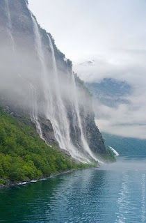 The Seven Sisters waterfall Geiranger Fjord, 