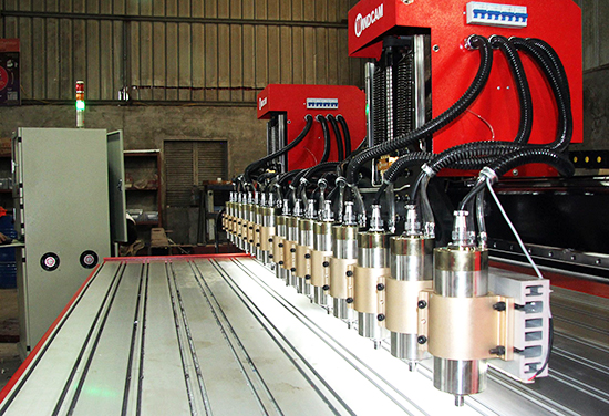 Bán máy CNC chạm khắc gỗ giá rẻ, bảo hành dài hạn trên toàn quốc 3