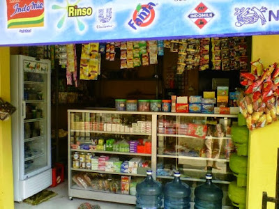 Penggolongan Pengecer (Retailer) Berdasarkan Ukuran Toko