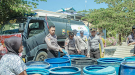 Latnis-Latja! Siswa Sekolah Inspektur Polisi Angkatan ke-52, Salurkan Distribusi Air Bersih ke Wilayah Selatan