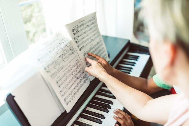 How To Play Piano For Beginners?