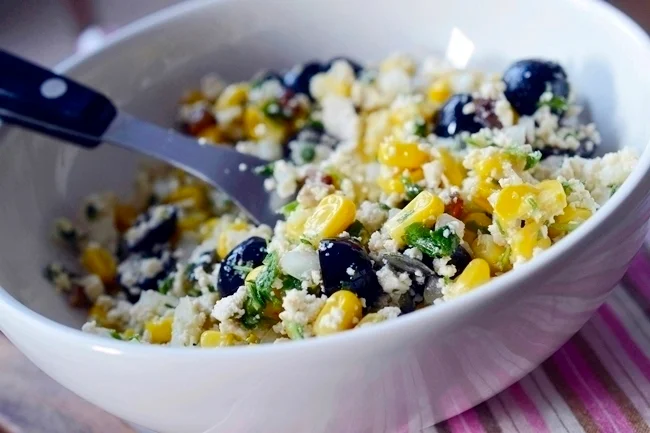 Ensalada de tofu y maíz