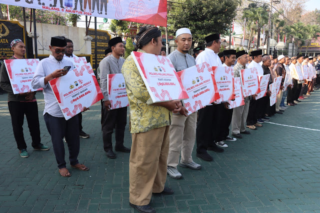 Sambut HUT RI ke-79,  Polres Malang Salurkan Bantuan untuk Rumah Ibadah, Ponpes, dan Panti Asuhan