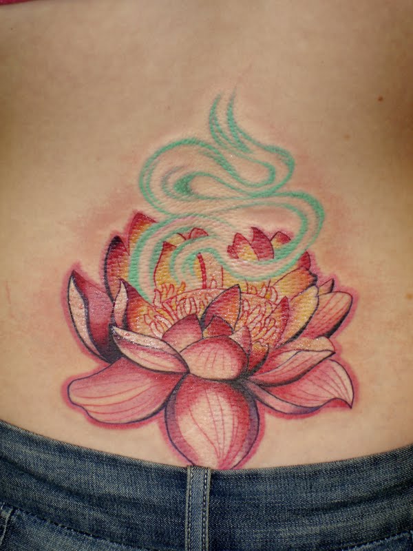 Lotus Flower Tattoos Rabu 28 Juli 2010