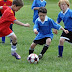 Niños Jugando futbol