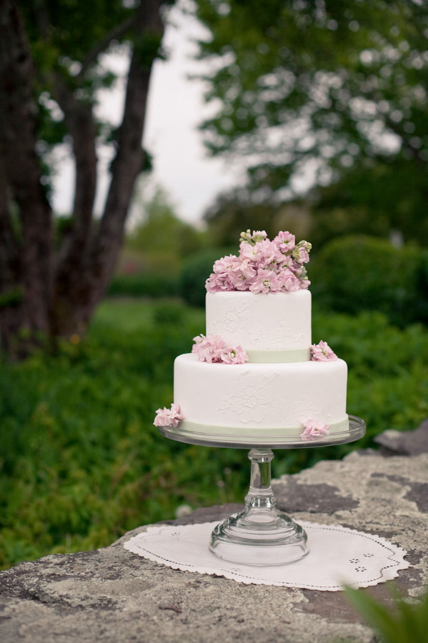 Simple Wedding Cake