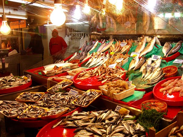 Crates of fish at a fishmonger in Istanbul, at night.