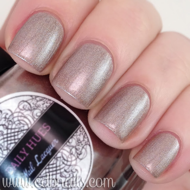 Daily Hues Nail Lacquer- In with the Nude