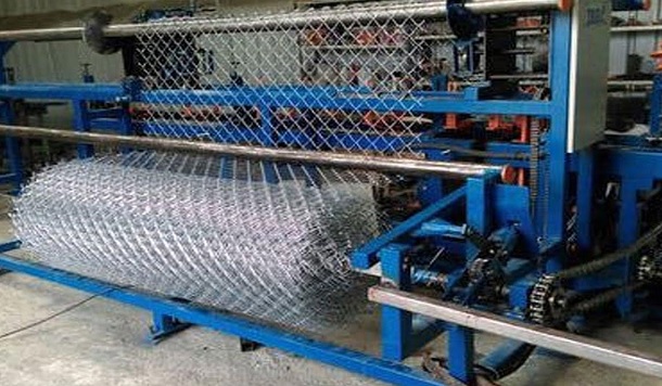 Chain Link Fencing Machine Manufactures In India