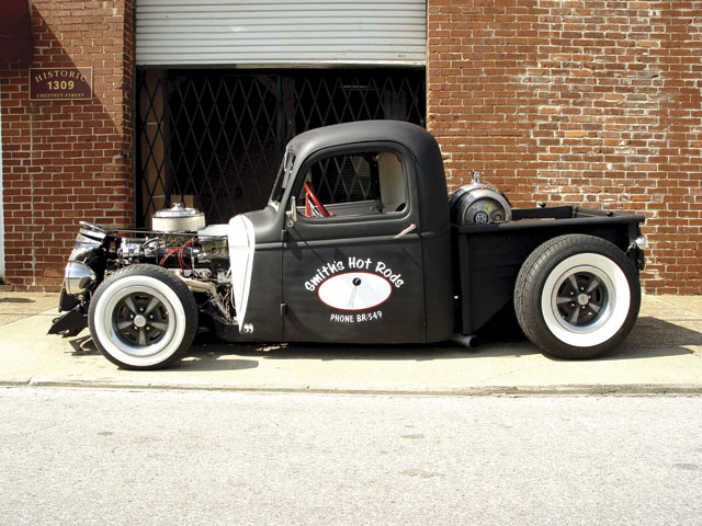 as I am without money to do the bodywork I'll do something like RAT ROD