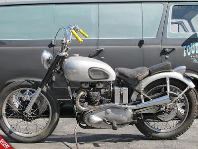 1948 Triumph T100 Tiger 