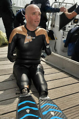 Philippe Croizon First Limbless Man to Cross English Channel Seen On www.coolpicturegallery.net