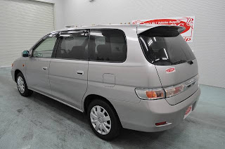 2002 Toyota Gaia for Uganda