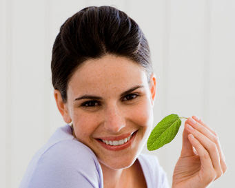 Acne Mask Cleaning with Mint Leaves