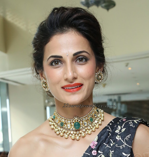 Shilpa Reddy in Large Studs 