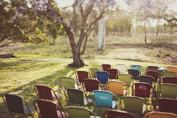  flair to an outdoor affair with an eclectic mix of colorful seating