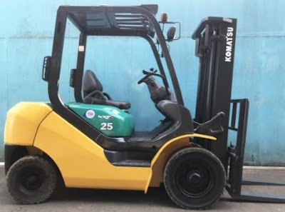 xe nâng komatsu 2.5 tấn cũ 0937782768