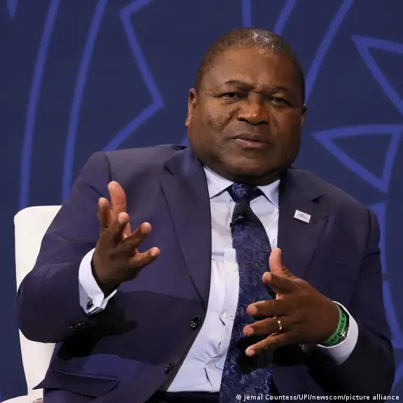 Nyusi justifica atrasos salariais com implementação da TSU