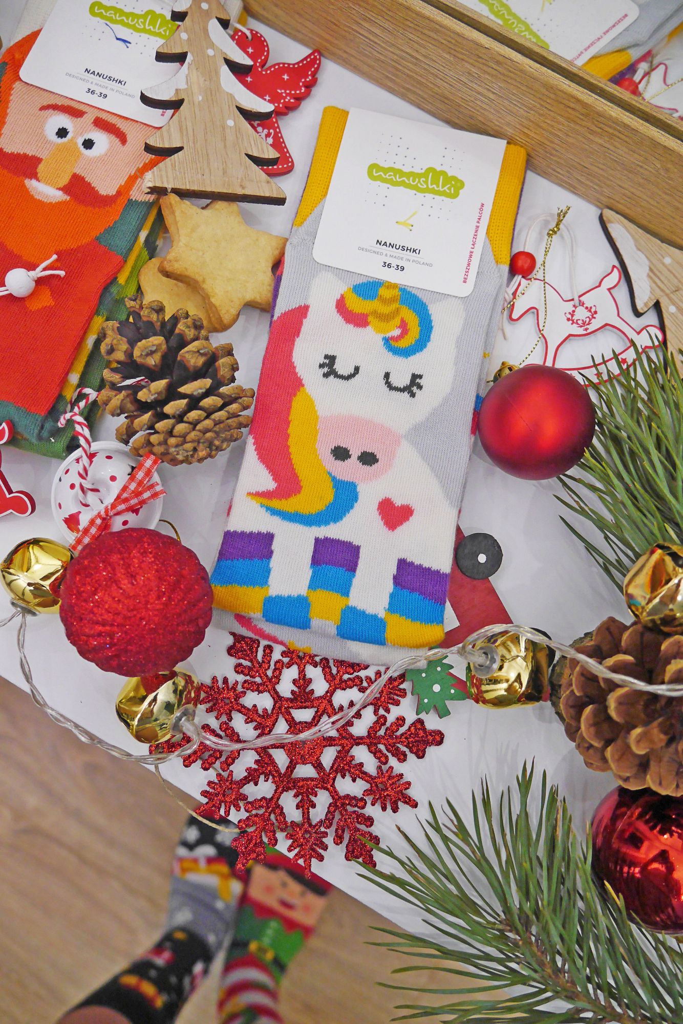 blog modowy blogerka modowa karyn puławy prezenty świąteczne na ostatnią chwile skarpetki z nadrukiem skarpetki nie do pary nanushki