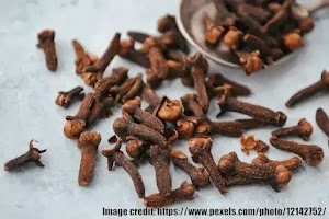 Cloves| Laung: Facts, its easy use and their 4 benefits