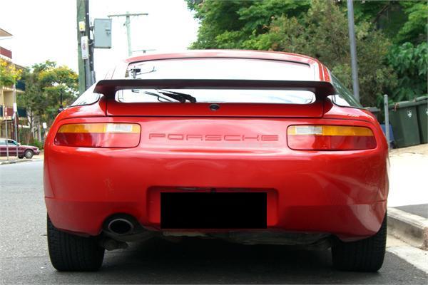 A Look Back The Road The Porsche 928 S4 600x400 38kB 