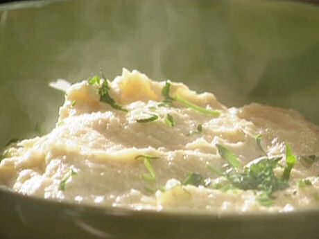 Lekker pastinaakpuree recept met gestoofde pastinaak, sjalot, tuinkruiden en aardappelen