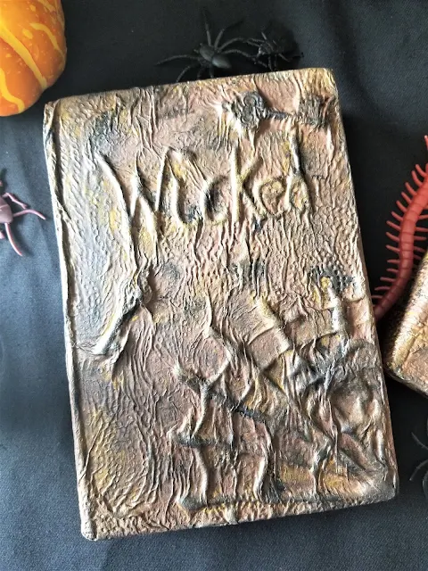 how to make a spellbook