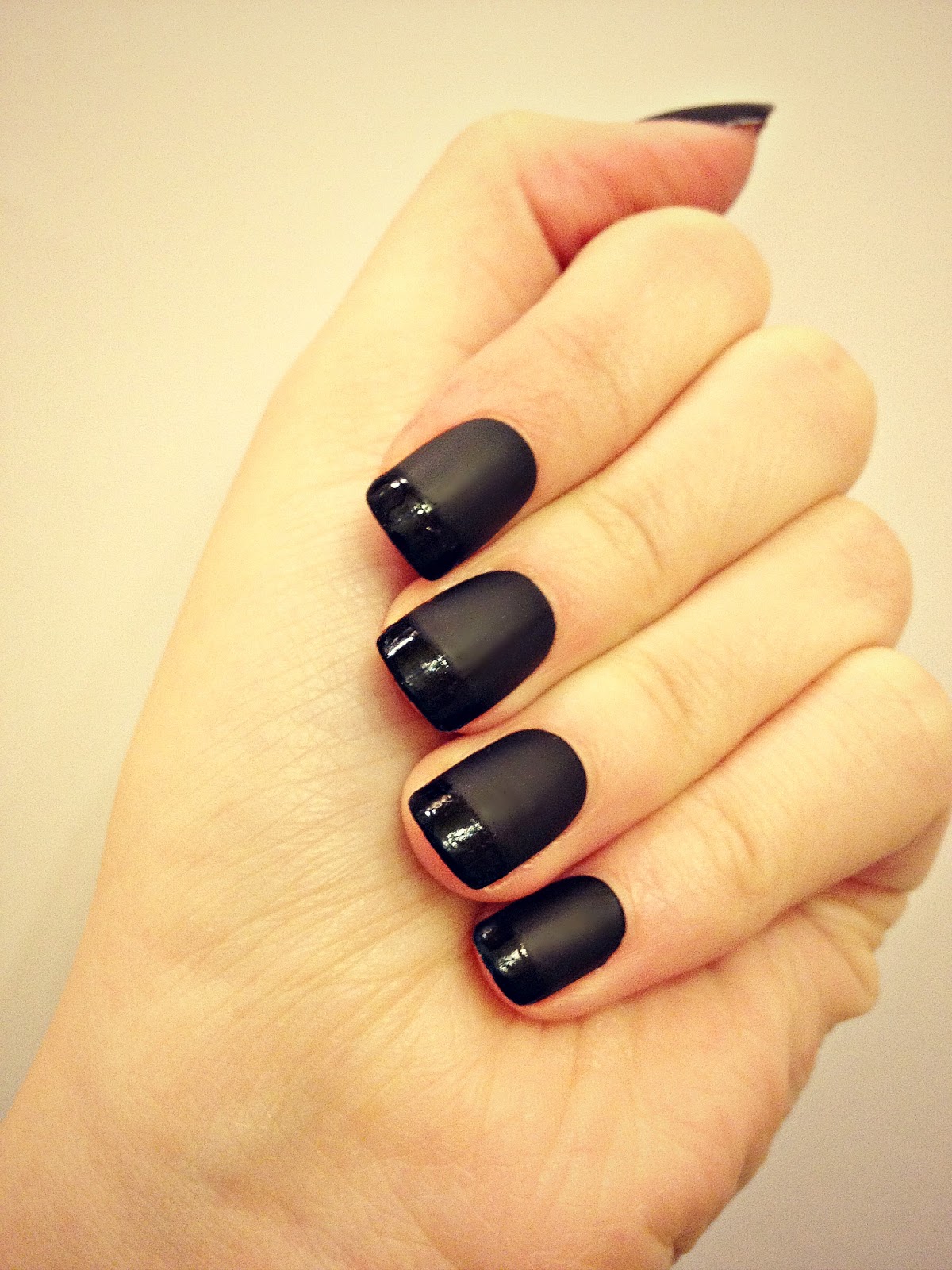 Sybella Nails black  matte  manicure nails