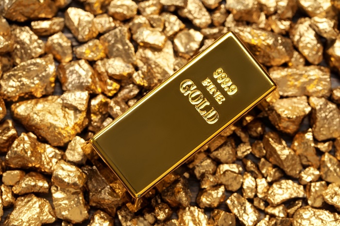 Gold's Glittering Ascent to Unprecedented Heights