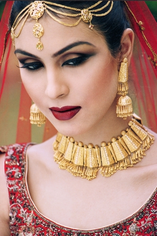 Labels actress wedding bridal makeup looks pakistani shadi pictures