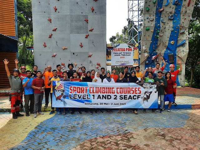 SEACF level 1-2 sport climbing course Semarang Central Java