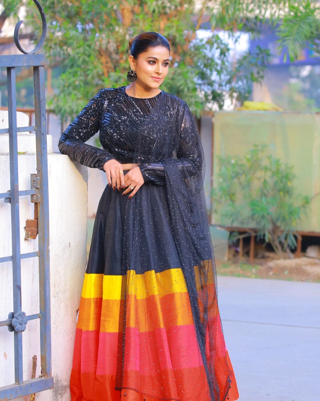Actress Sneha Prasanna Looks in Black dress HD Pics