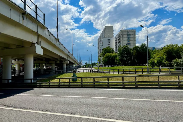 Вяземская улица, Сколковское шоссе, эстакада Северо-Западной хорды