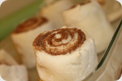 cinnamon rolls 028