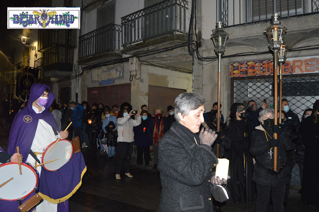 SEMANA SANTA DE BÉJAR | La lluvia obliga a acortar la procesión de La Soledad - 11 de abril de 2022