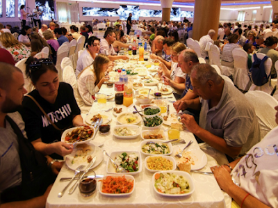 Meal for immigrants from Ashdod