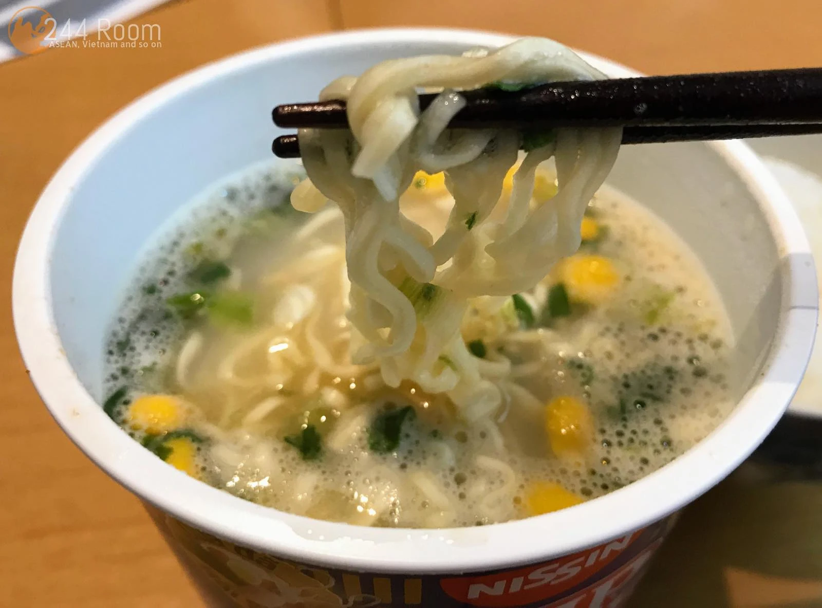 Vietnam-cupnoodles-seafood ベトナムカップヌードル6