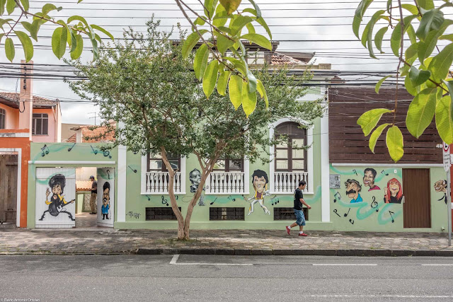 Casa na Avenida Jaime Reis, 480