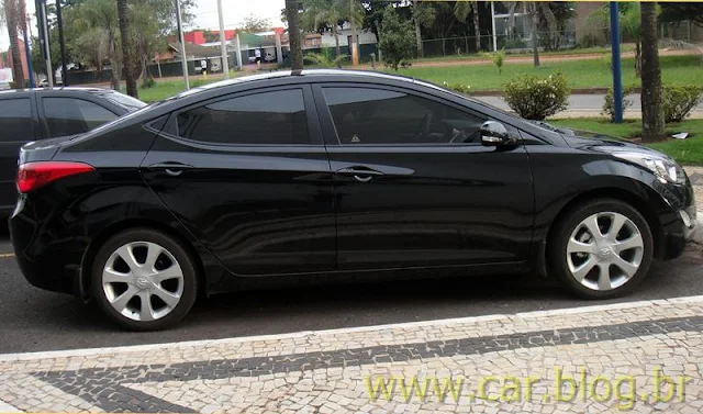 Hyundai Elantra 2012 GLS 1.8L Automático - preto - preço