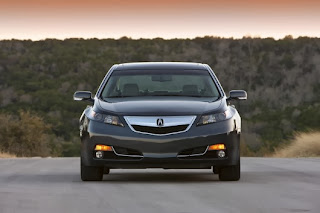 Acura TL: Japanese Sedan 4-Door Medium Size 