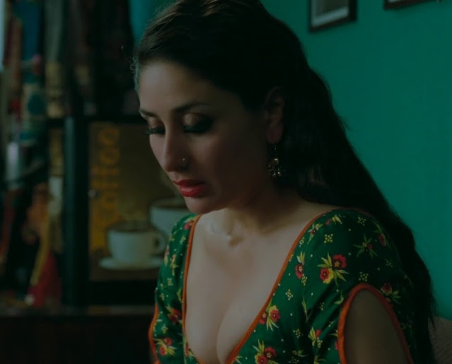 Kareena Kapoor cleavage poping out