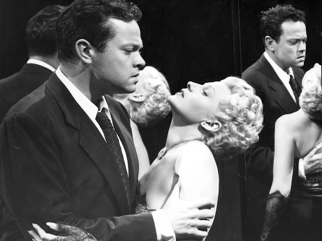 Orson Welles e Rita Hayworth ne "La signora di Shangai"