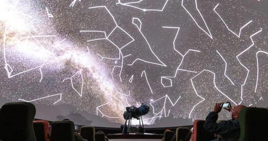 Viaje gratis por las estrellas en el Planetario de Bogotá en marzo
