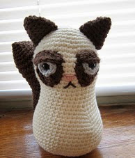 http://www.ravelry.com/patterns/library/grumpy-cat-3