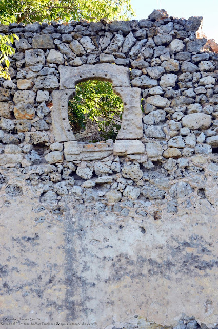 ruinas-convento-san-francisco-moya