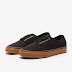 Sepatu Sneakers Vans UA Authentic Black Rubber VN000TSVBXH